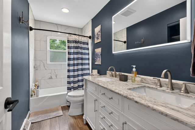 124 Manitoba Lane, Lexington, KY 40515