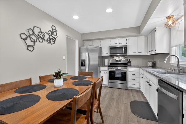 124 Manitoba Lane, Lexington, KY 40515
