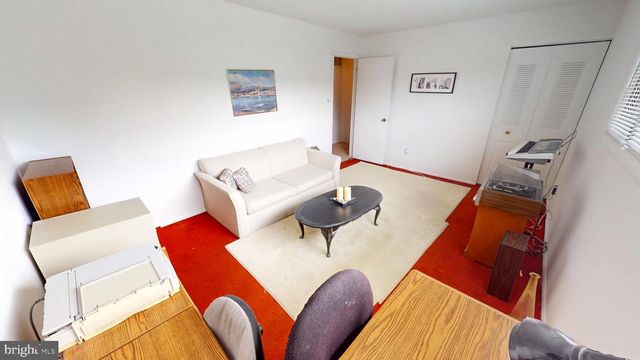 49 DOVER DR, Lindenwold, NJ 08021