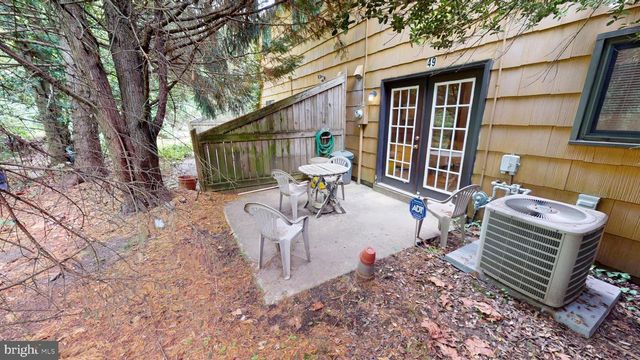 49 DOVER DR, Lindenwold, NJ 08021
