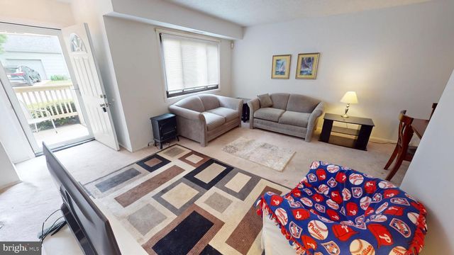 49 DOVER DR, Lindenwold, NJ 08021