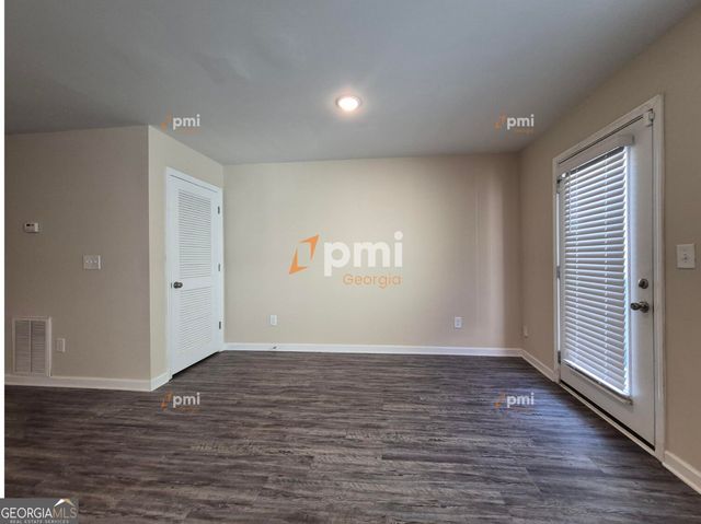 4438 Pinscher Street, Union City, GA 30291