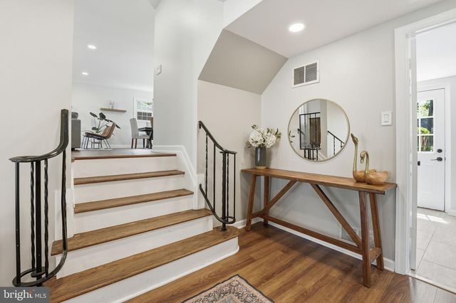 15011 TARLETON DR, Centreville, VA 20120