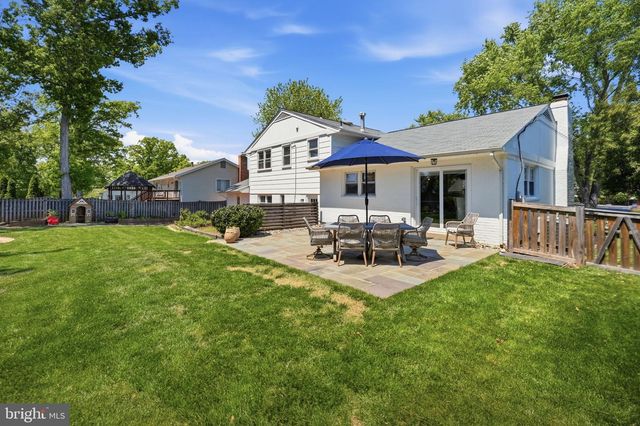 15011 TARLETON DR, Centreville, VA 20120