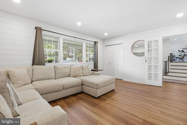 15011 TARLETON DR, Centreville, VA 20120