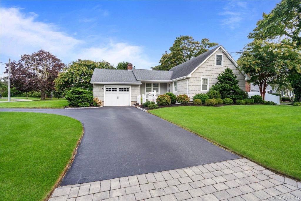 99 Benson Avenue, Sayville, NY 11782 — photo 2