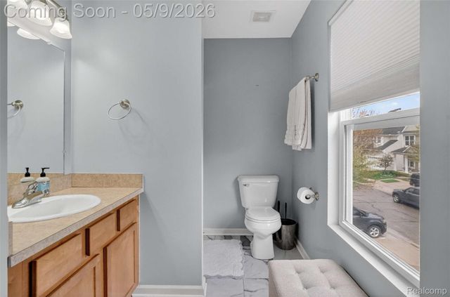 50371 Corey Ave, Chesterfield Township, MI 48051