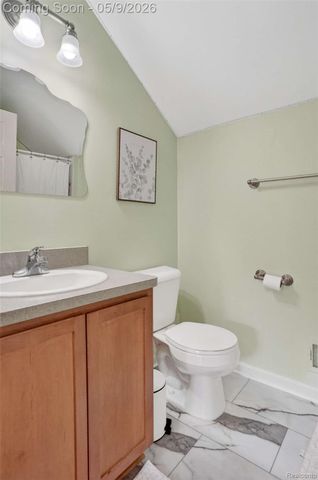 50371 Corey Ave, Chesterfield Township, MI 48051