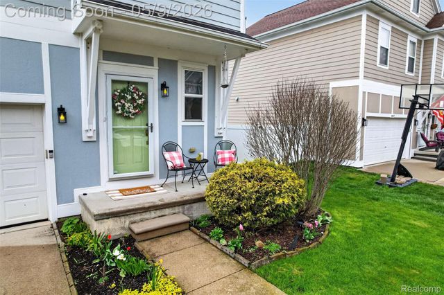 50371 Corey Ave, Chesterfield Township, MI 48051