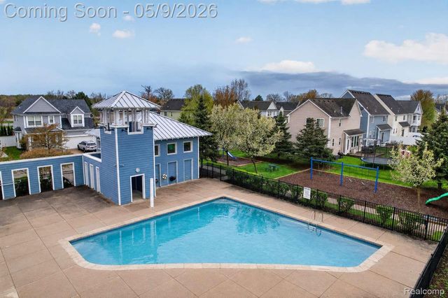 50371 Corey Ave, Chesterfield Township, MI 48051