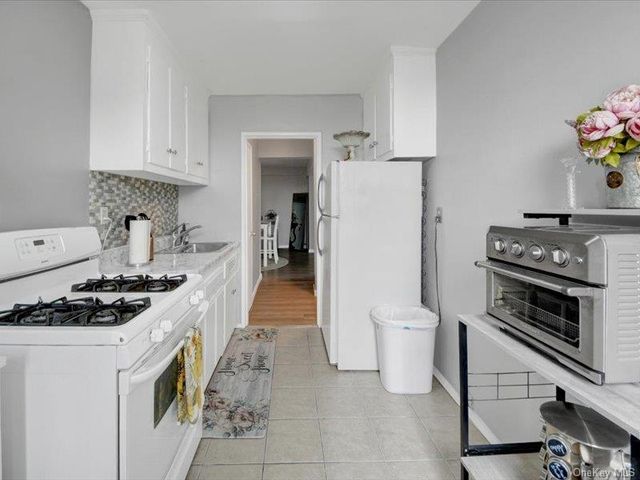 270 N Broadway 6H, Yonkers, NY 10701