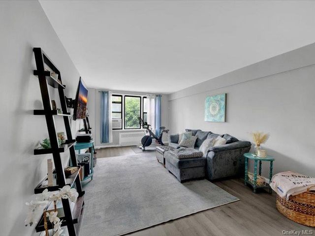 270 N Broadway 6H, Yonkers, NY 10701