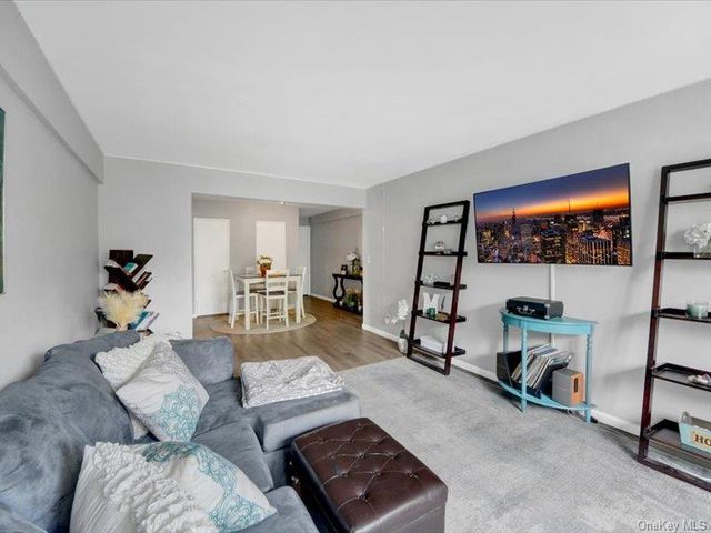 270 N Broadway 6H, Yonkers, NY 10701