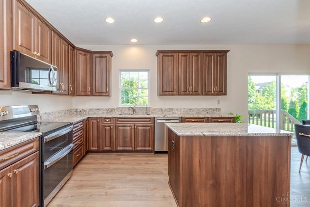 1331 Windsor Drive, Beavercreek, OH 45434