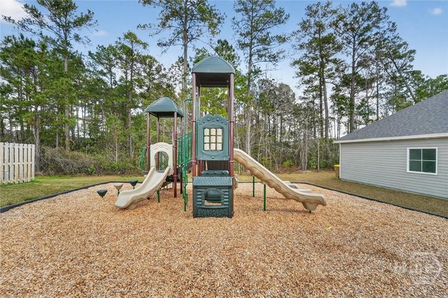 215 Haisley Run, Guyton, GA 31312