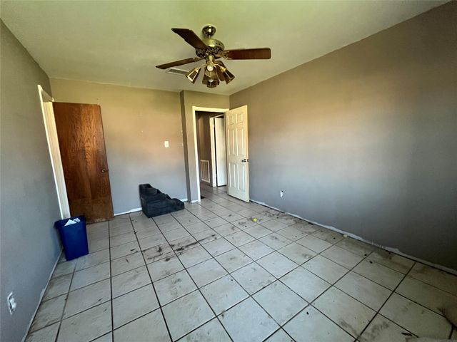 11414 Kirkwyn Drive, Houston, TX 77089