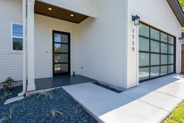 1719 Bunche RD, Austin, TX 78721