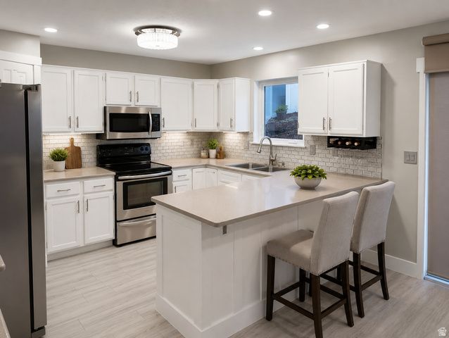 8651 S HARVARD PARK DR, Sandy, UT 84094