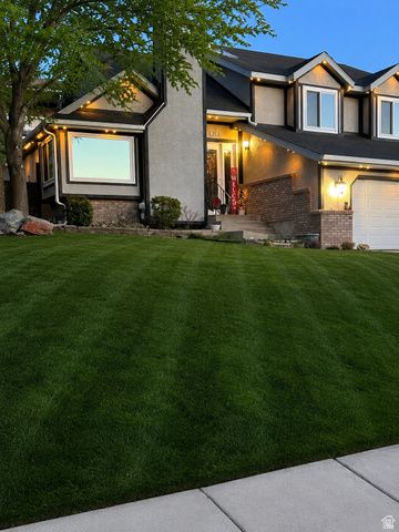 8651 S HARVARD PARK DR, Sandy, UT 84094