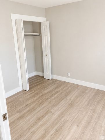 8651 S HARVARD PARK DR, Sandy, UT 84094