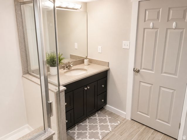 8651 S HARVARD PARK DR, Sandy, UT 84094