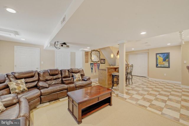412 DEEP WILLOW DR, Exton, PA 19341