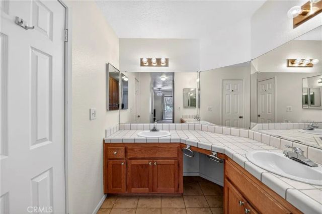 11620 Locust, Apple Valley, CA 92308