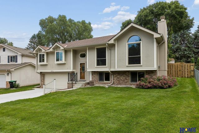14527 Charles Street, Omaha, NE 68154