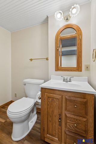 14527 Charles Street, Omaha, NE 68154