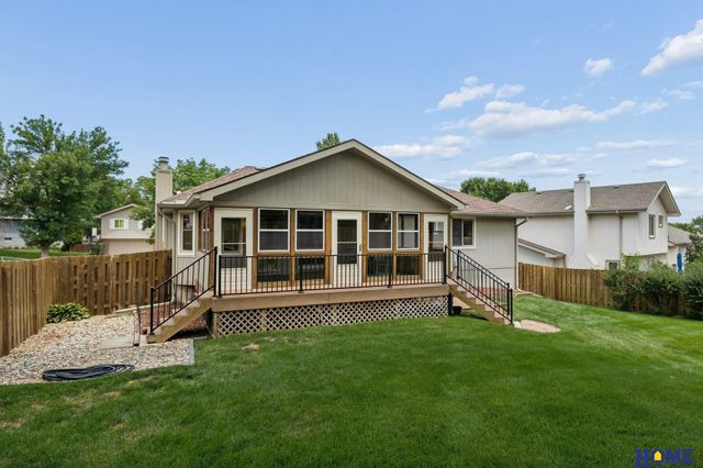 14527 Charles Street, Omaha, NE 68154