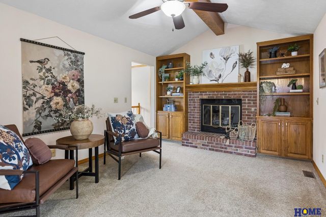 14527 Charles Street, Omaha, NE 68154