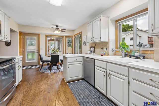 14527 Charles Street, Omaha, NE 68154