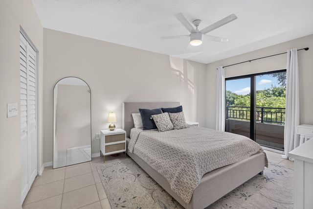 4905 Midtown Lane 2211, Palm Beach Gardens, FL 33418