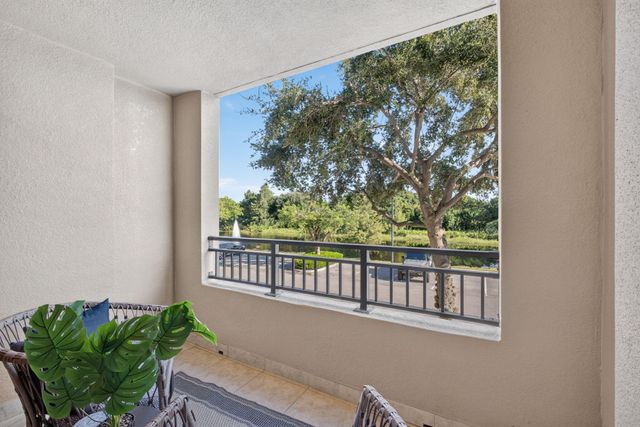 4905 Midtown Lane 2211, Palm Beach Gardens, FL 33418