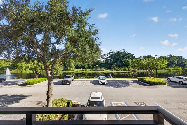 4905 Midtown Lane 2211, Palm Beach Gardens, FL 33418
