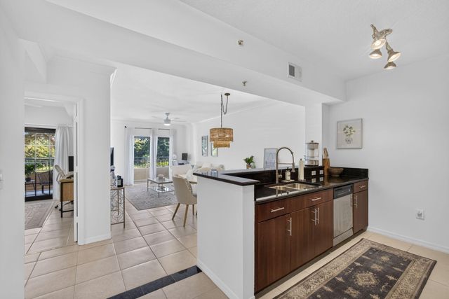 4905 Midtown Lane 2211, Palm Beach Gardens, FL 33418