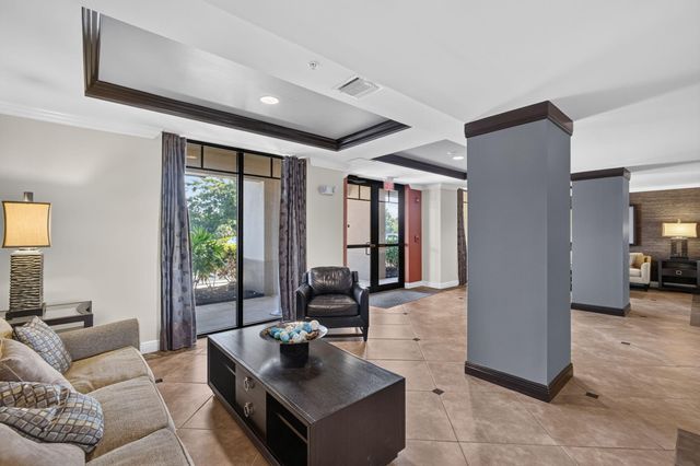4905 Midtown Lane 2211, Palm Beach Gardens, FL 33418