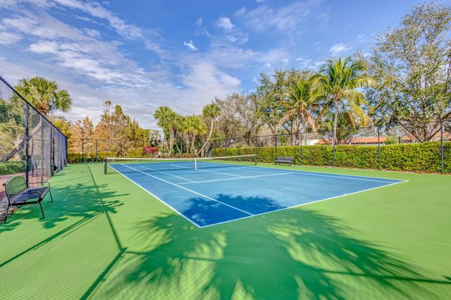 4905 Midtown Lane 2211, Palm Beach Gardens, FL 33418