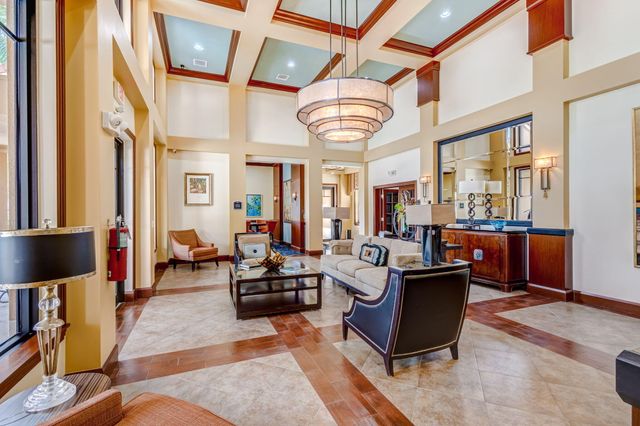 4905 Midtown Lane 2211, Palm Beach Gardens, FL 33418