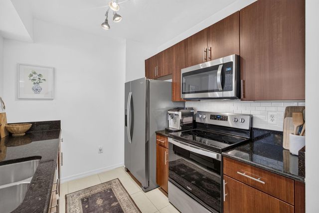 4905 Midtown Lane 2211, Palm Beach Gardens, FL 33418