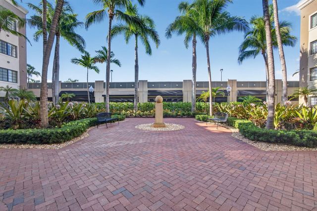 4905 Midtown Lane 2211, Palm Beach Gardens, FL 33418