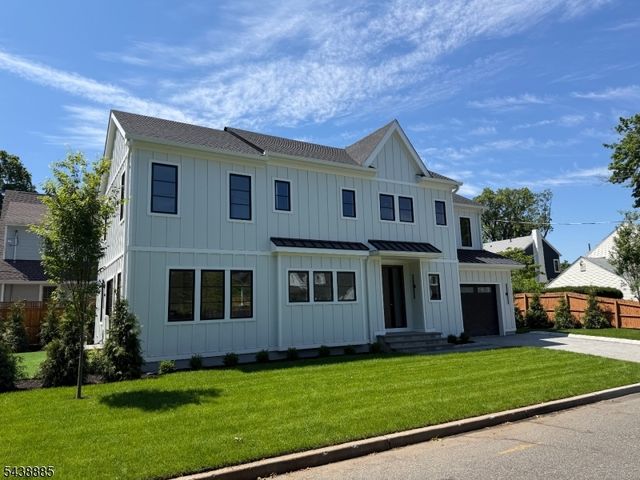 2 Pleasant Ave, Tenafly Boro, NJ 07670