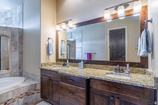 4976 N MESQUITE DR, St. George, UT 84770