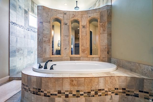 4976 N MESQUITE DR, St. George, UT 84770