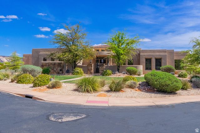 4976 N MESQUITE DR, St. George, UT 84770