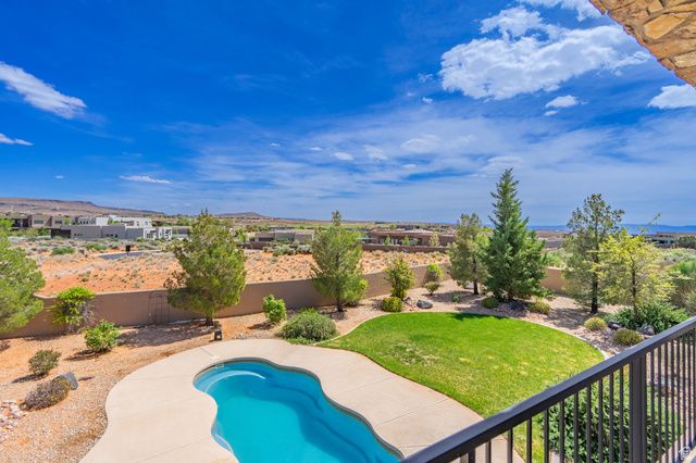 4976 N MESQUITE DR, St. George, UT 84770