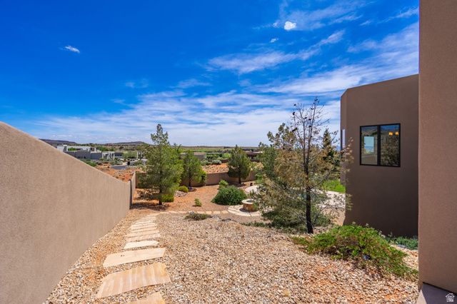 4976 N MESQUITE DR, St. George, UT 84770