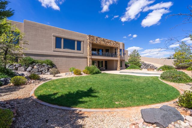 4976 N MESQUITE DR, St. George, UT 84770