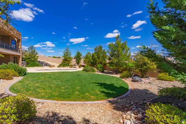 4976 N MESQUITE DR, St. George, UT 84770