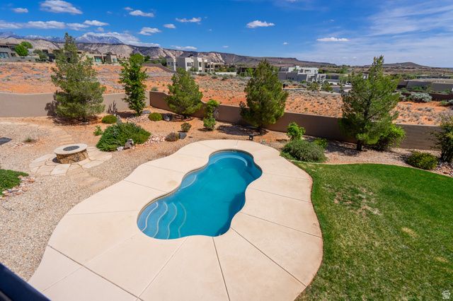4976 N MESQUITE DR, St. George, UT 84770